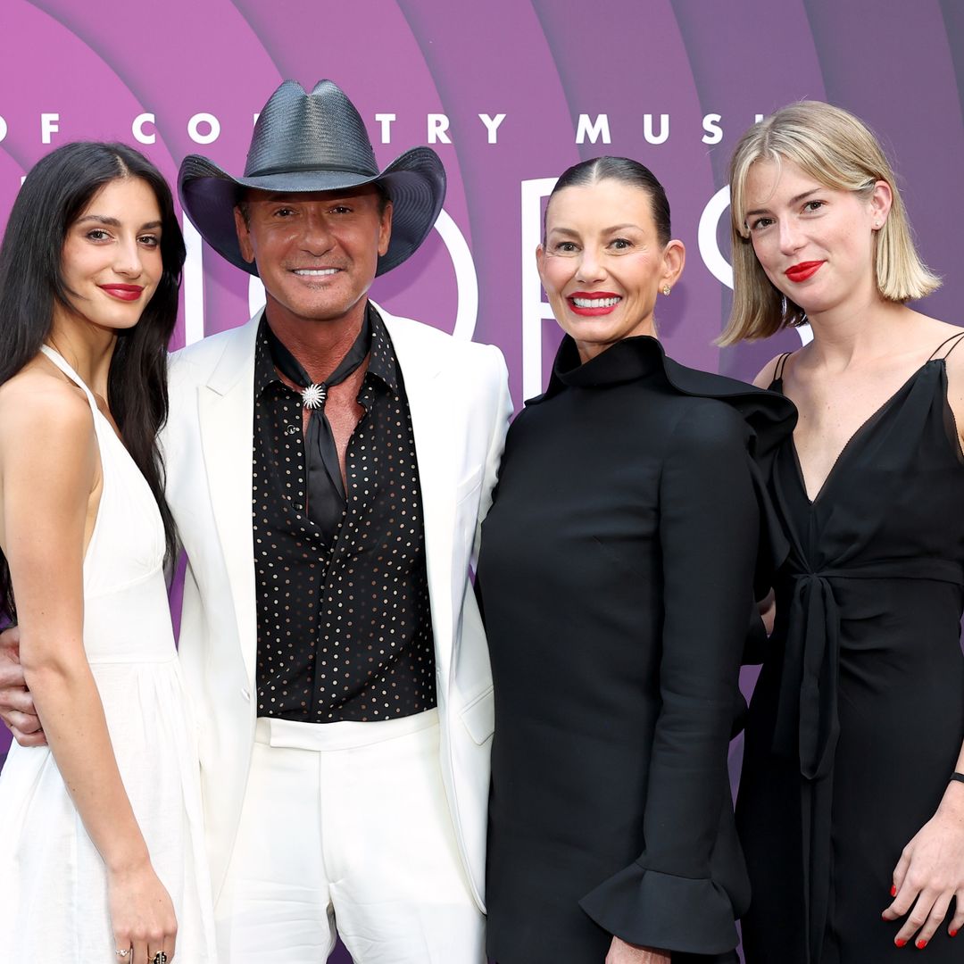 Tim McGraw shares rare photo of all three of his daughters with wife Faith Hill