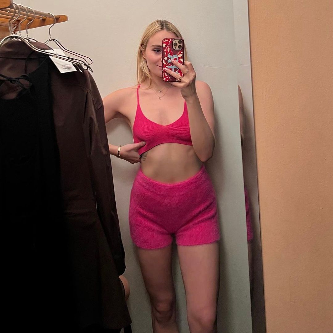 holly ramsay pink shorts 