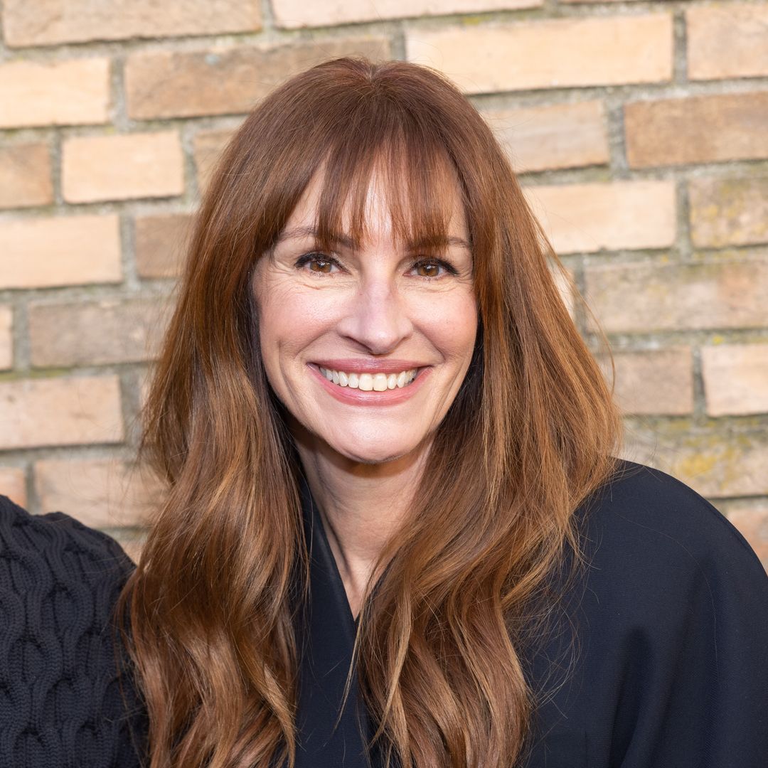 Julia Roberts' ultra-rare new photo with three kids