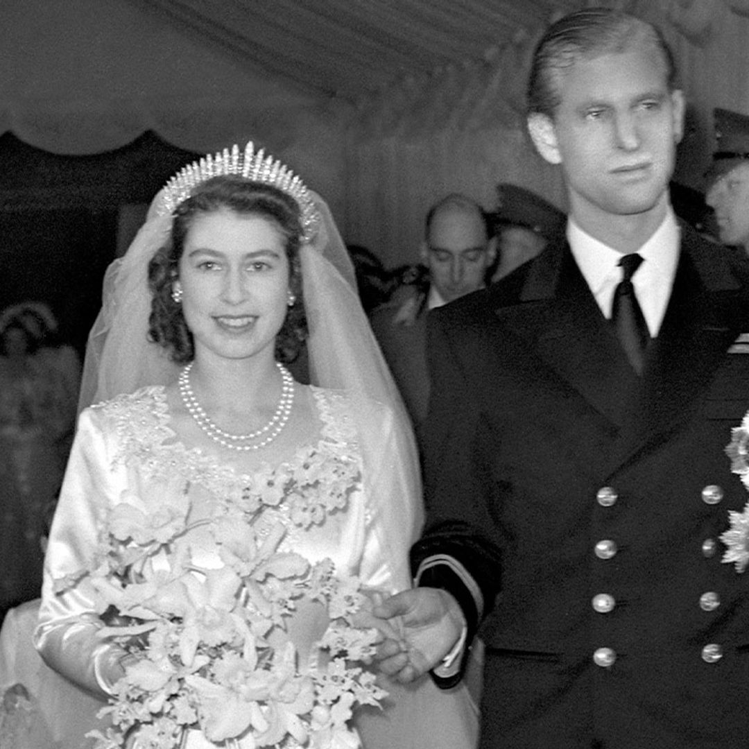 Why the Queen didn't kiss Prince Philip for royal wedding photos