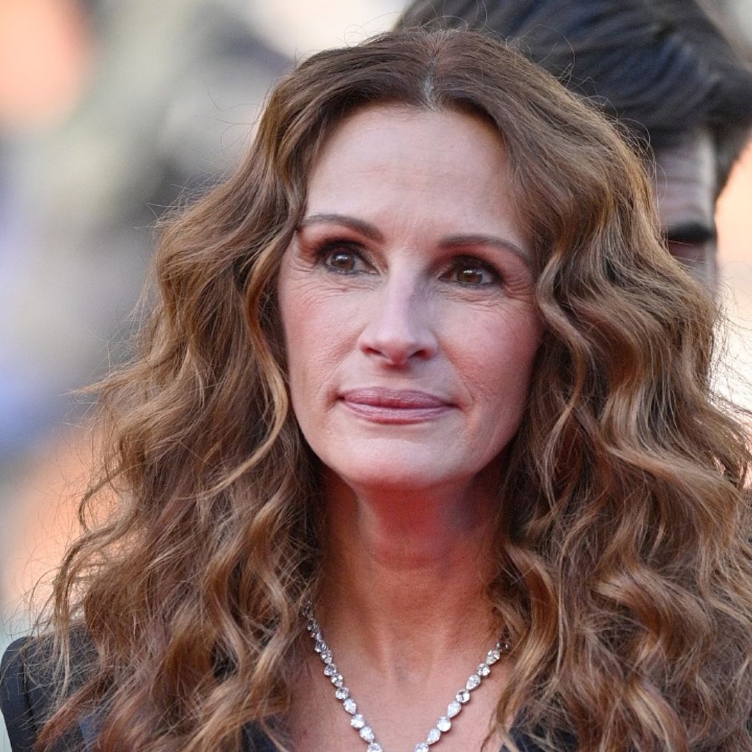 Julia Roberts remembers late mother with rare throwback photo