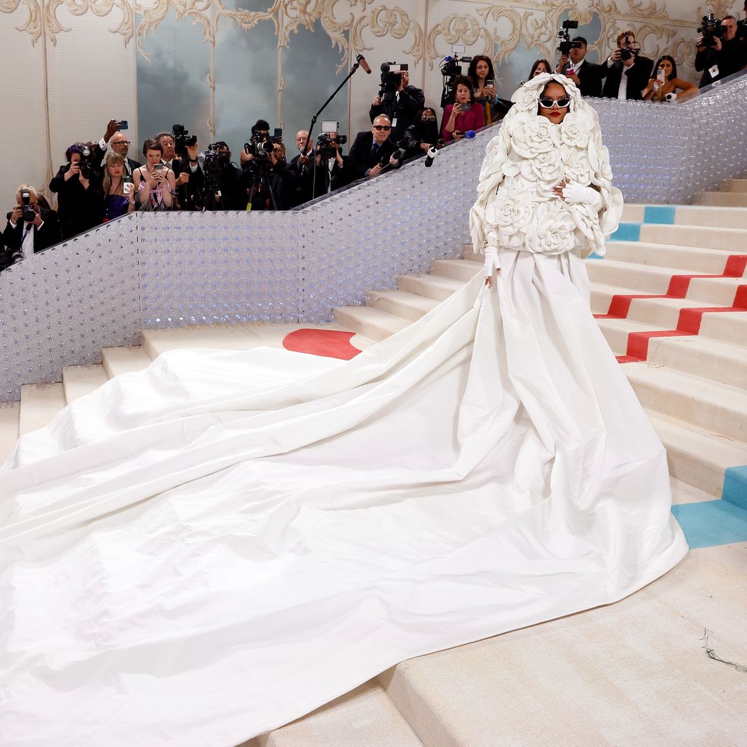 Rihanna paid tribute to Chanel's white camellia motif with a showstopping 3D floral ensemble by Valentino 