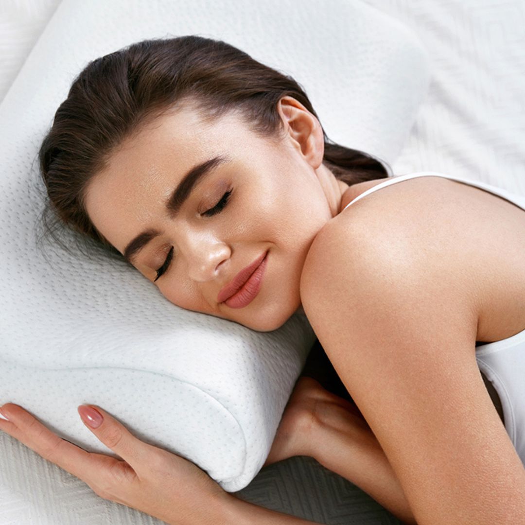 5 best orthopaedic pillows for a comfortable & supportive sleep