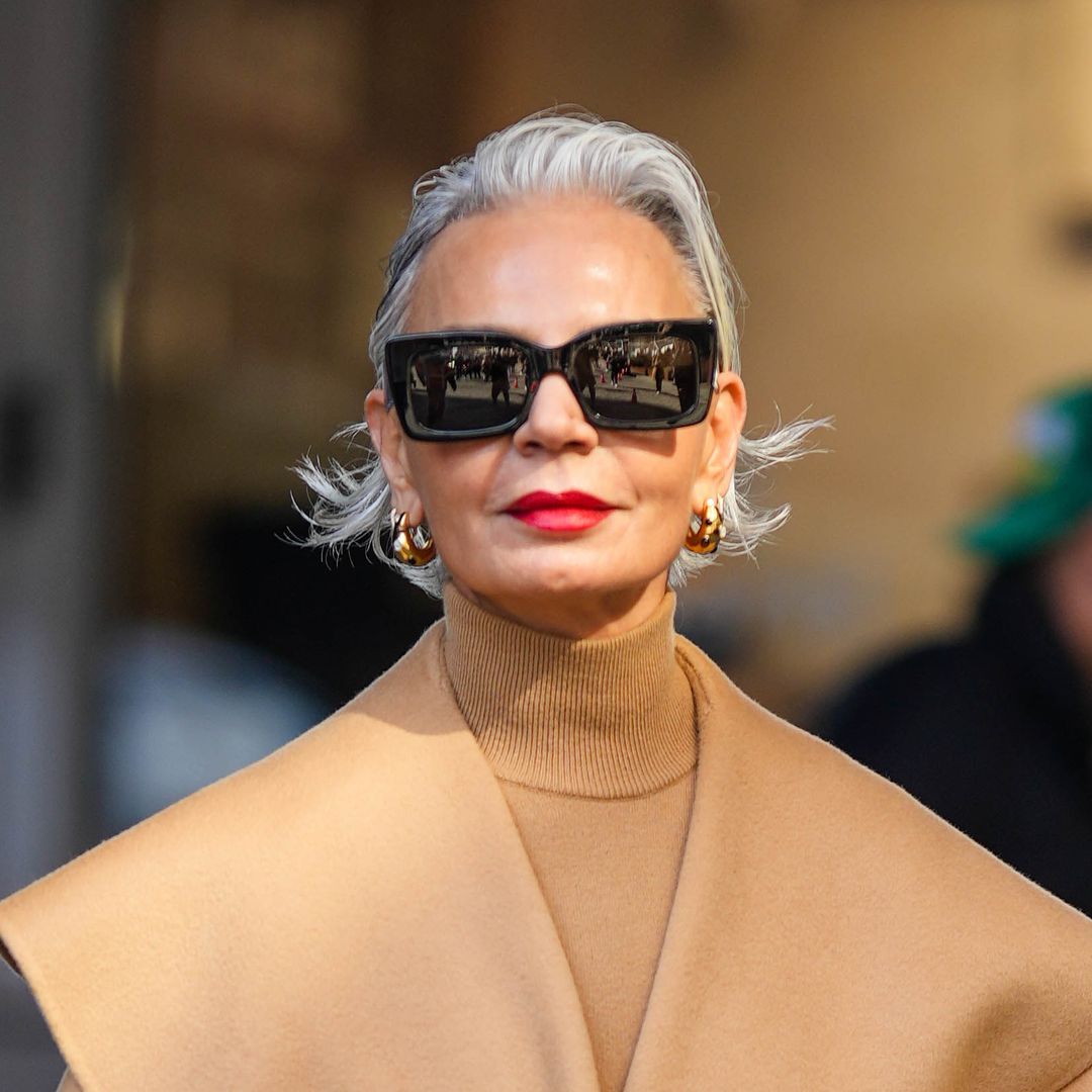 6 mistakes that age you according to a fashion stylist