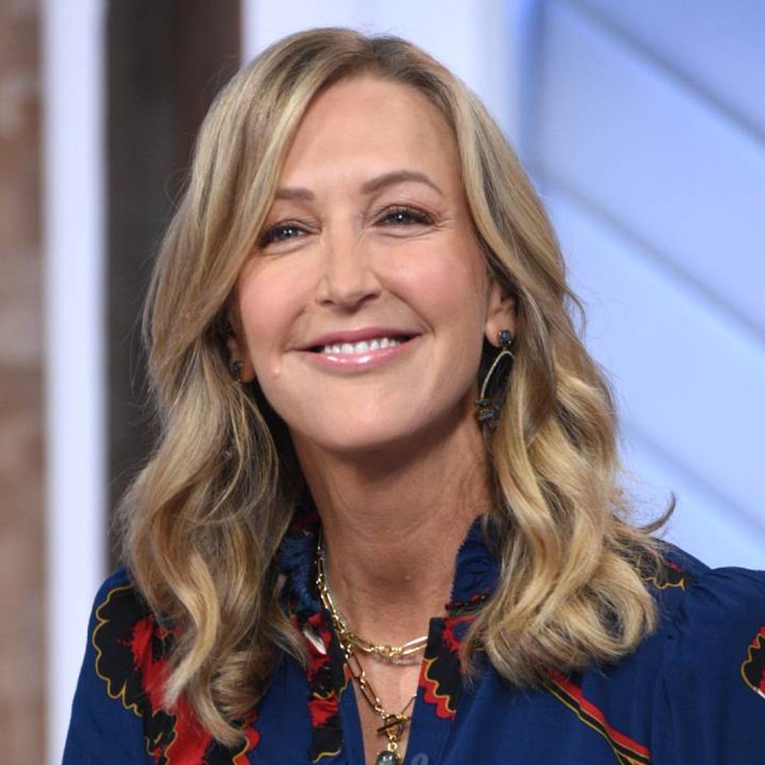 Lara Spencer shares rare glimpse inside foyer of Connecticut home with sweet surprise
