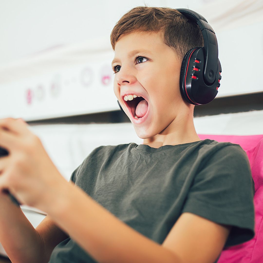 5 signs your child has a gaming addiction and how to help