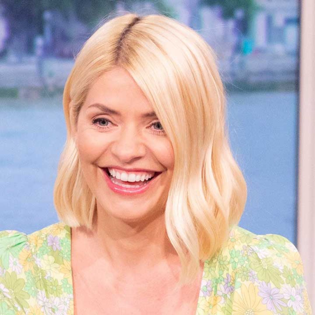 Holly Willoughby looks beautiful in super flattering holiday dress