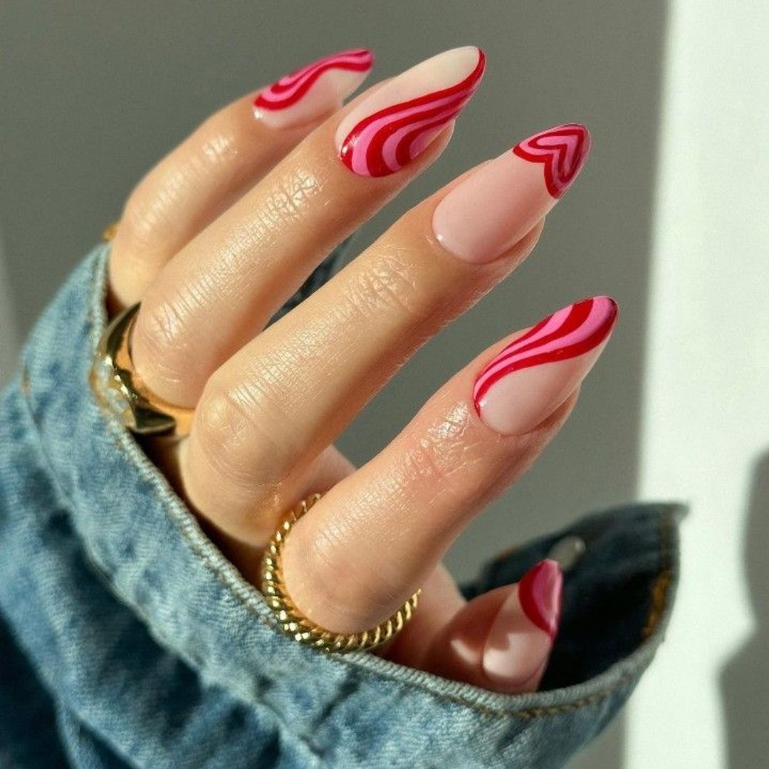70s swirl valentines day nails 