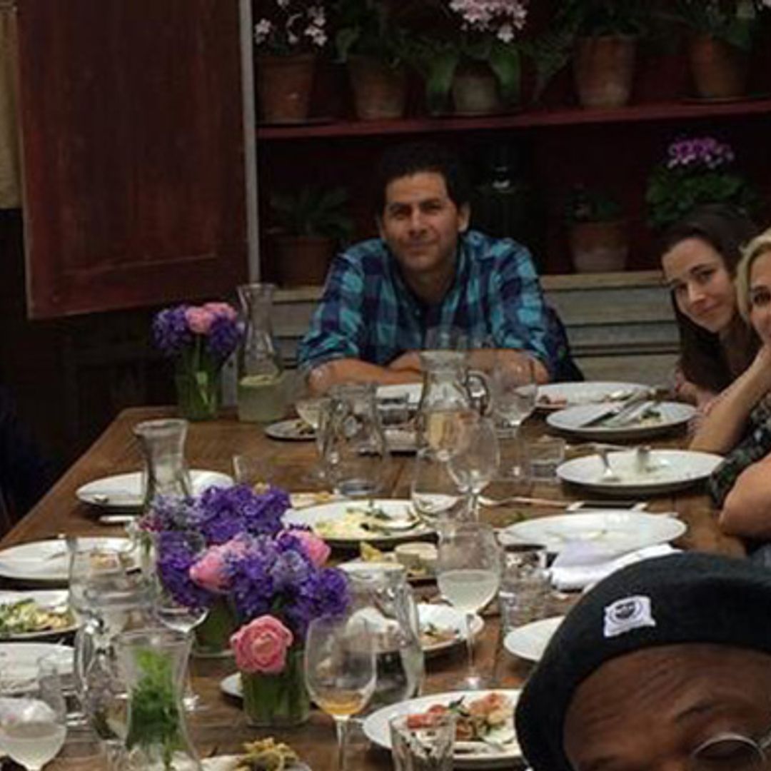 Robert Downey Jr. joined by Scarlett Johansson, Chris Hemsworth and Samuel L Jackson for Avengers cast photo