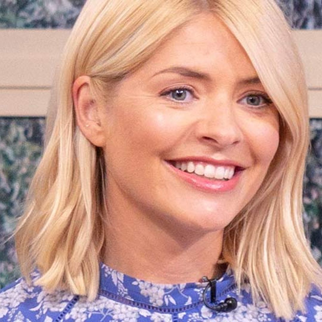 Holly Willoughby just wore an amazing yellow top and trust us, you are going to want it