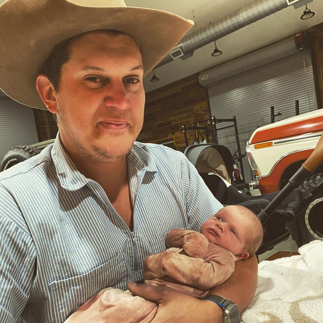 Country star Jon Pardi shares unfortunate health news affecting his 8-month-old daughter: 'I hate this'
