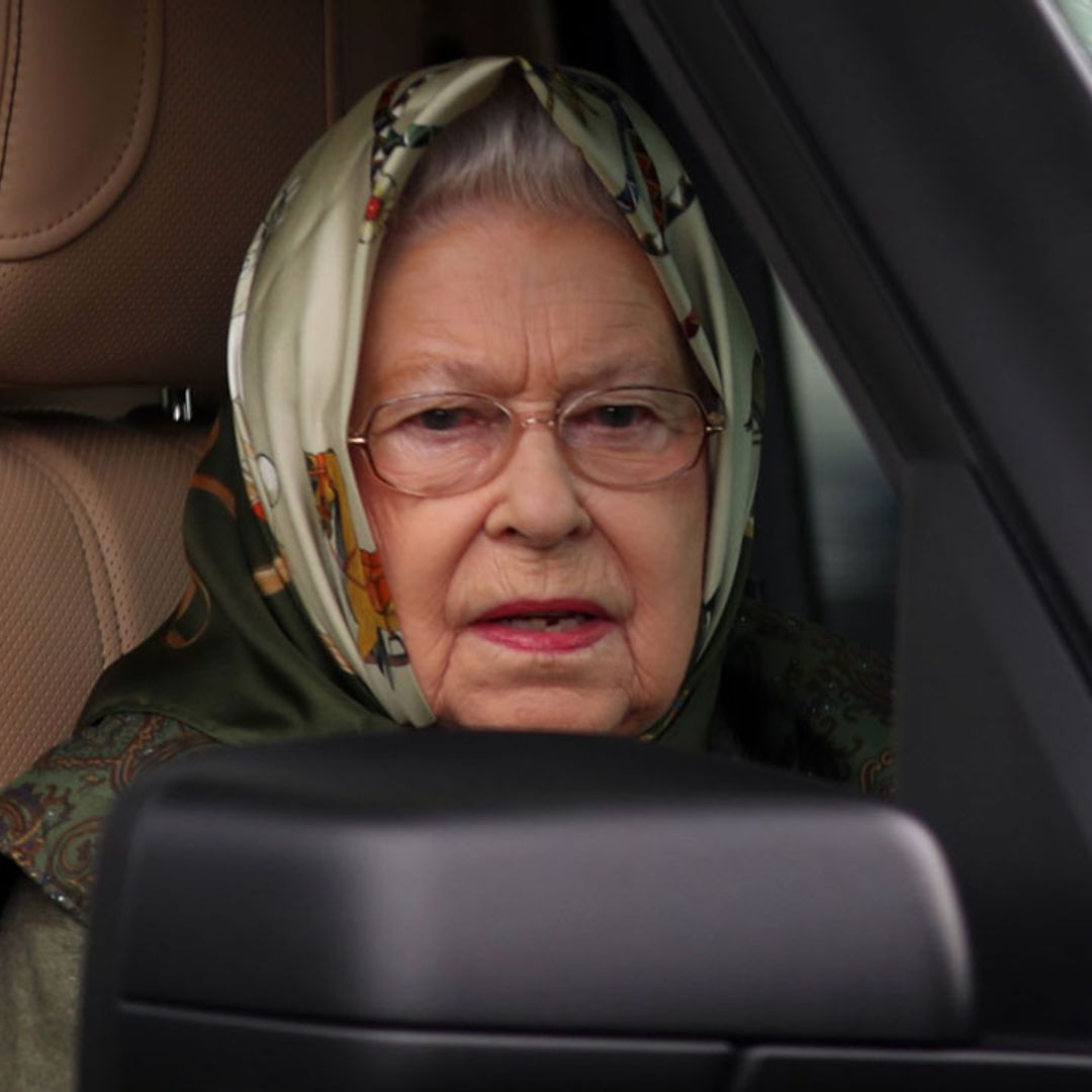 The Queen gives up driving - report