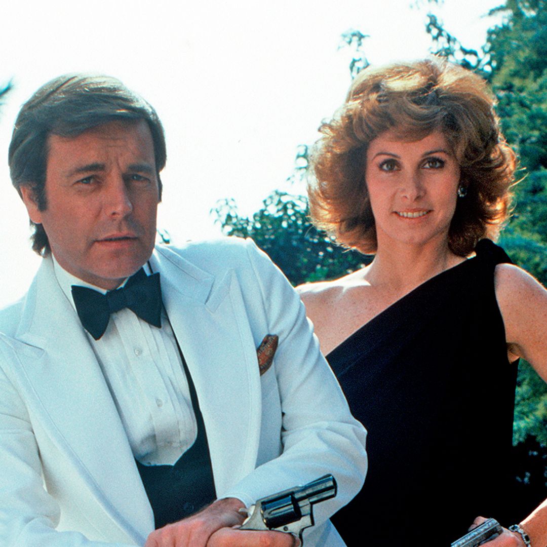 '80s star who dazzled on Hart to Hart makes ageless appearance