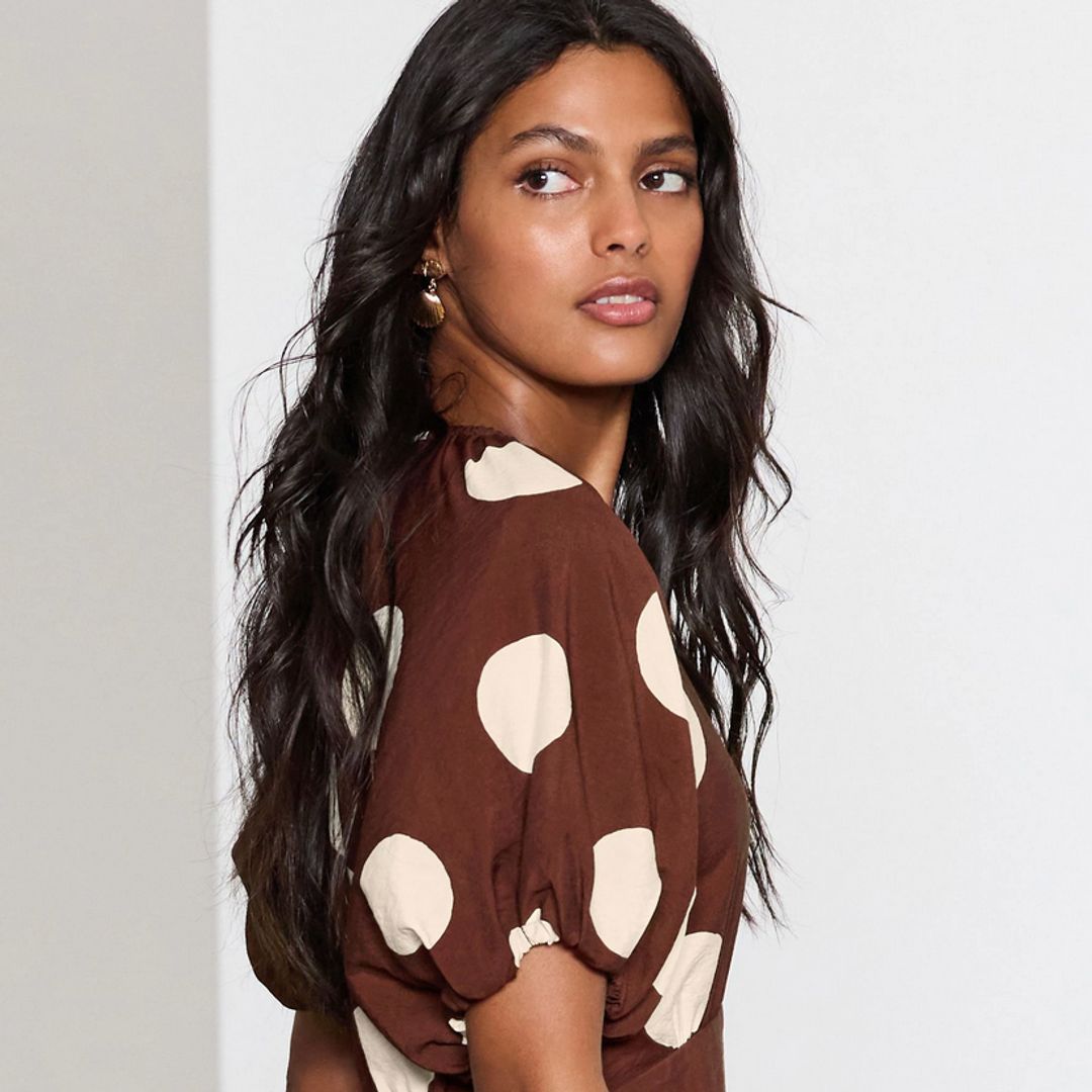 12 stylish tummy flattering dresses