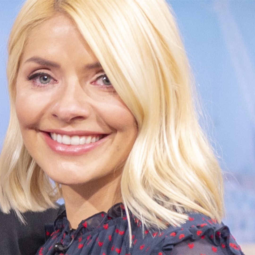 Holly Willoughby's navy blue ruffle dress on This Morning is so chic