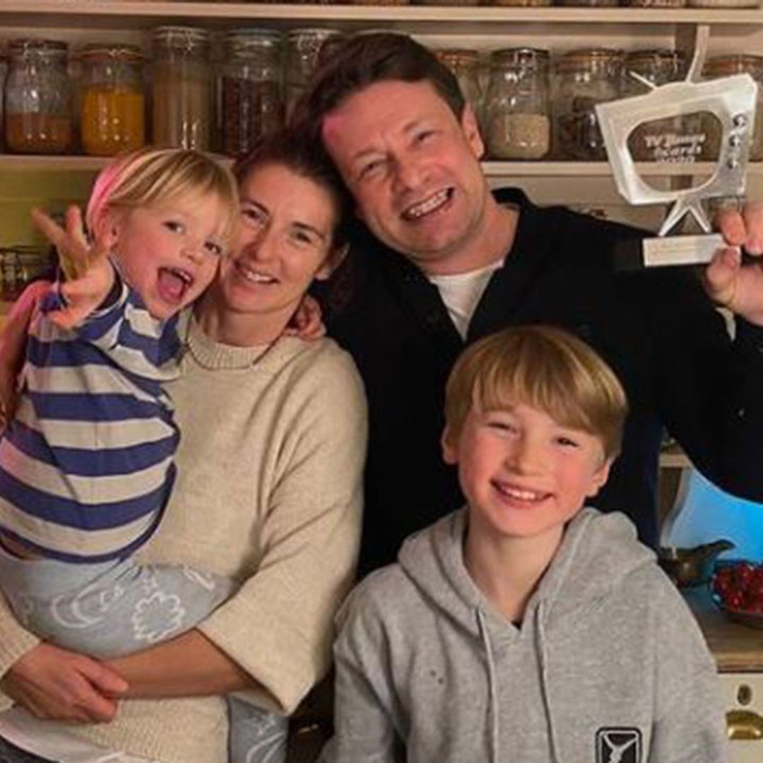 Jamie Oliver pays the sweetest tribute to wife Jools in stunning new photo