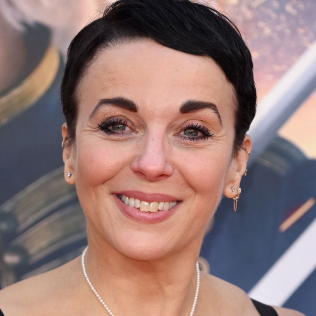 Strictly's Amanda Abbington's ultra-cosy home with famous fiancé you may recognise