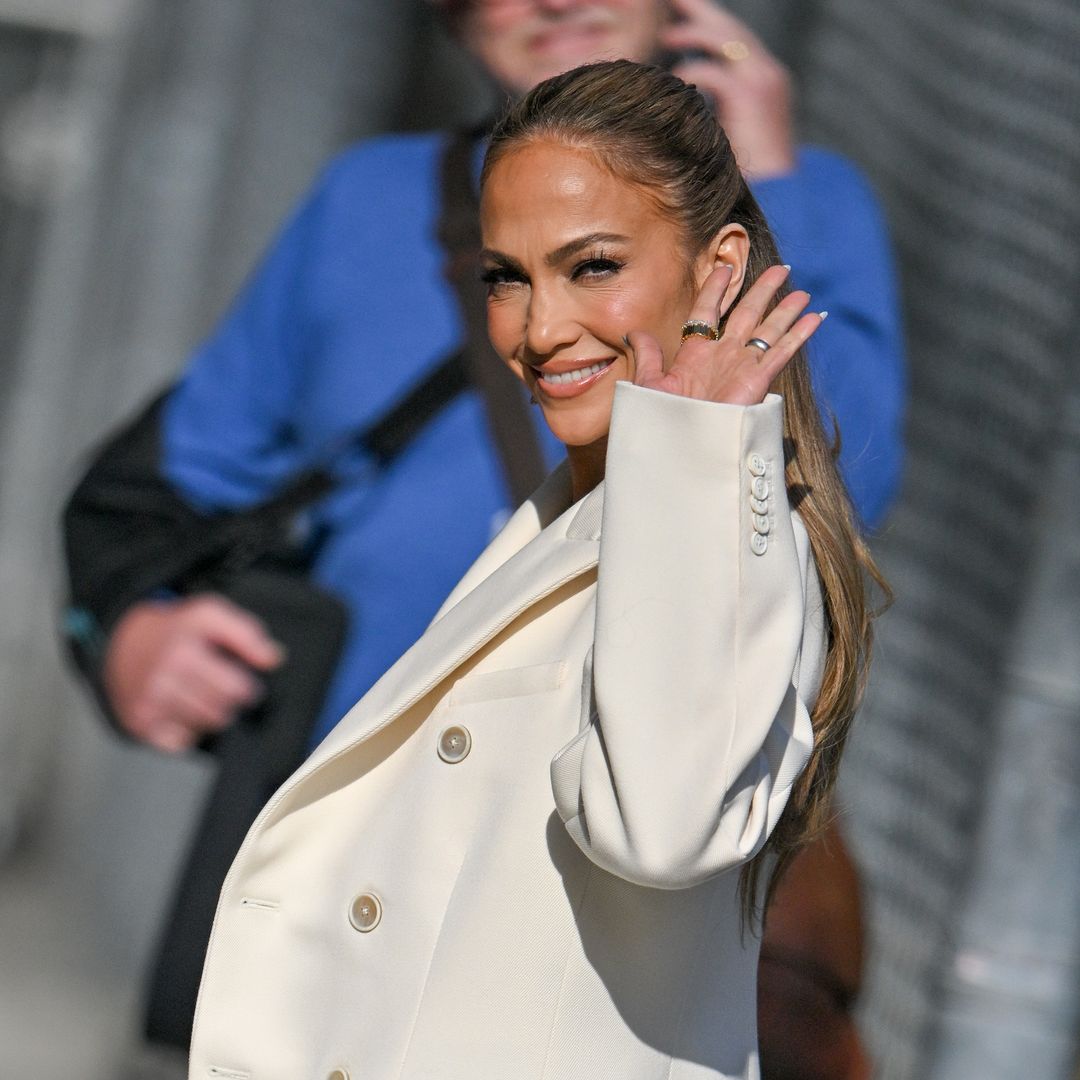 Jennifer Lopez revisited an iconic 'Maid in Manhattan' outfit