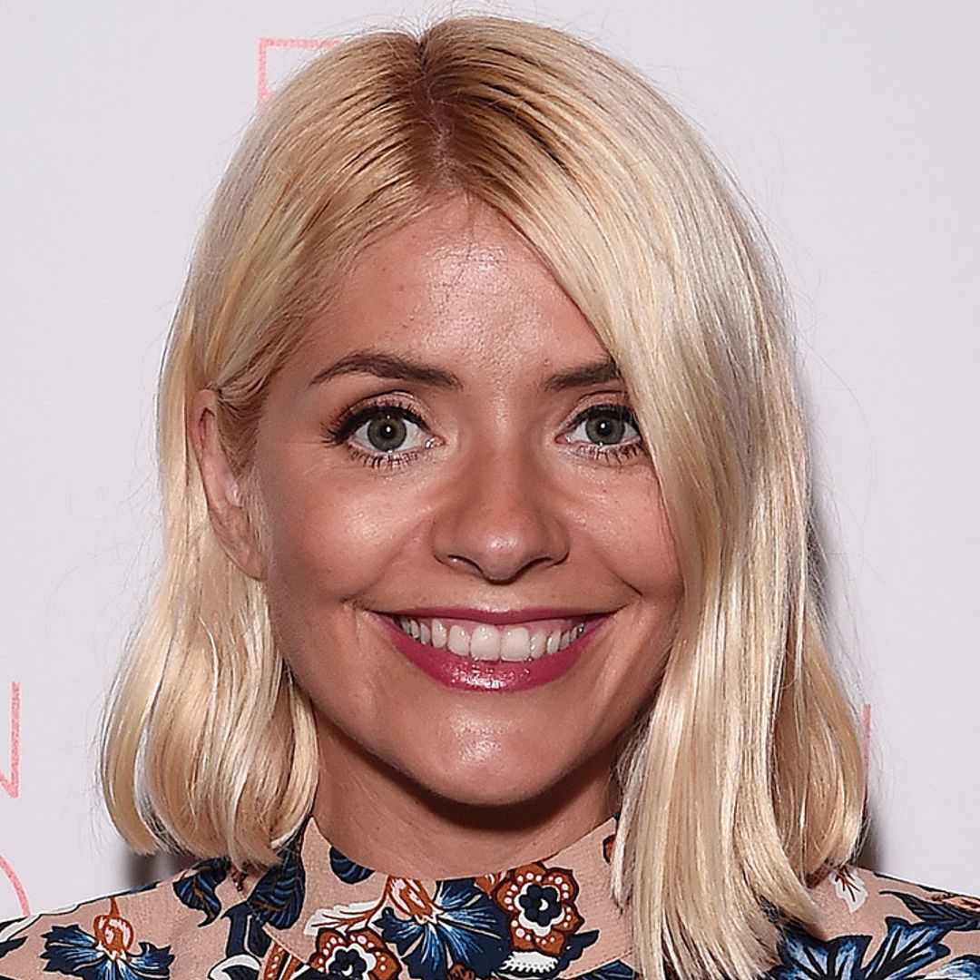 Holly Willoughby's leather skirt gets amazing fan reaction