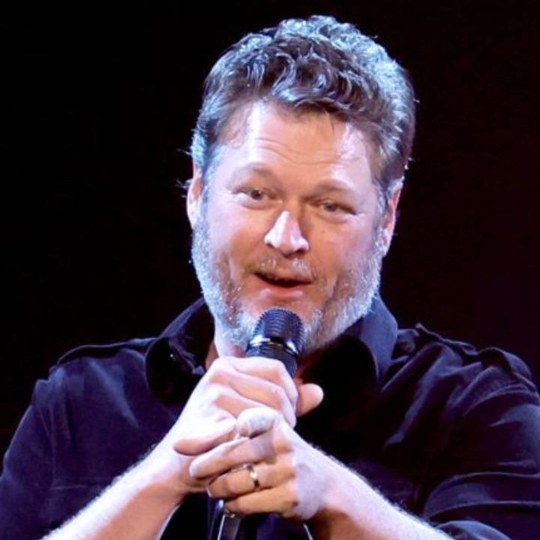 Blake Shelton stuns fans with long wavy mullet and huge sideburns