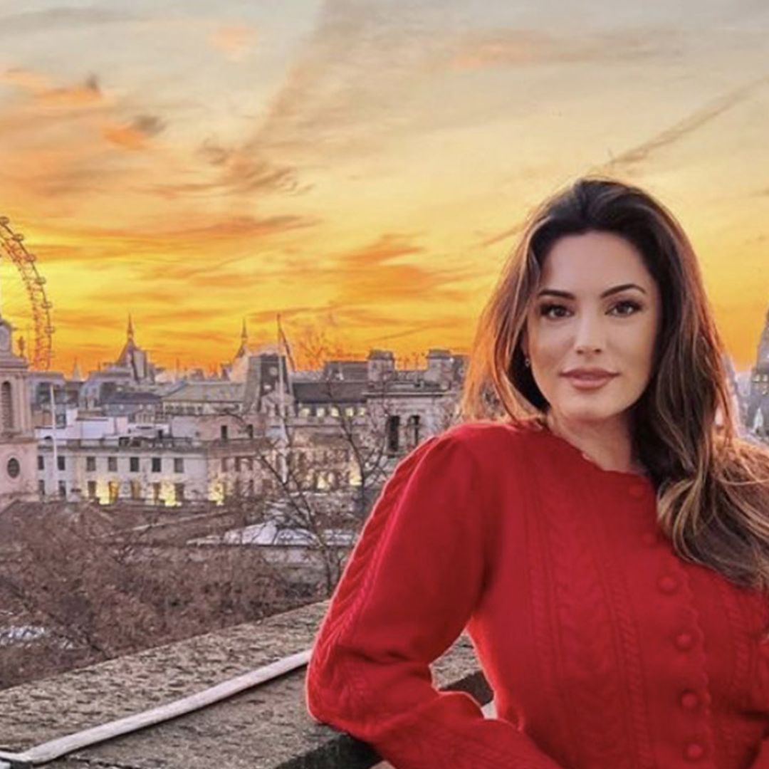 Kelly Brook has an Emily in Paris moment