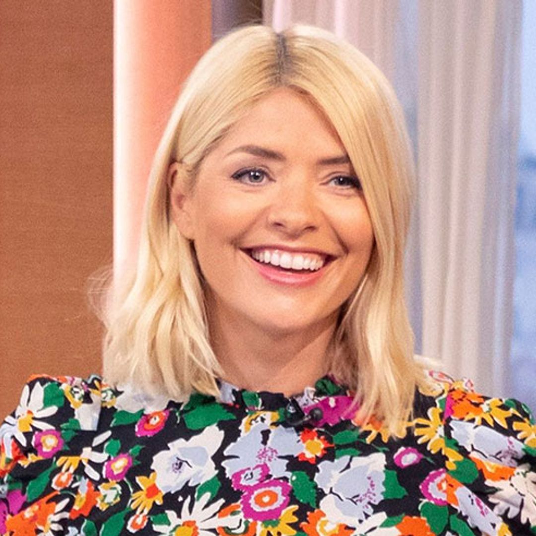 Holly Willoughby just wore the camel pencil skirt every woman needs in her wardrobe