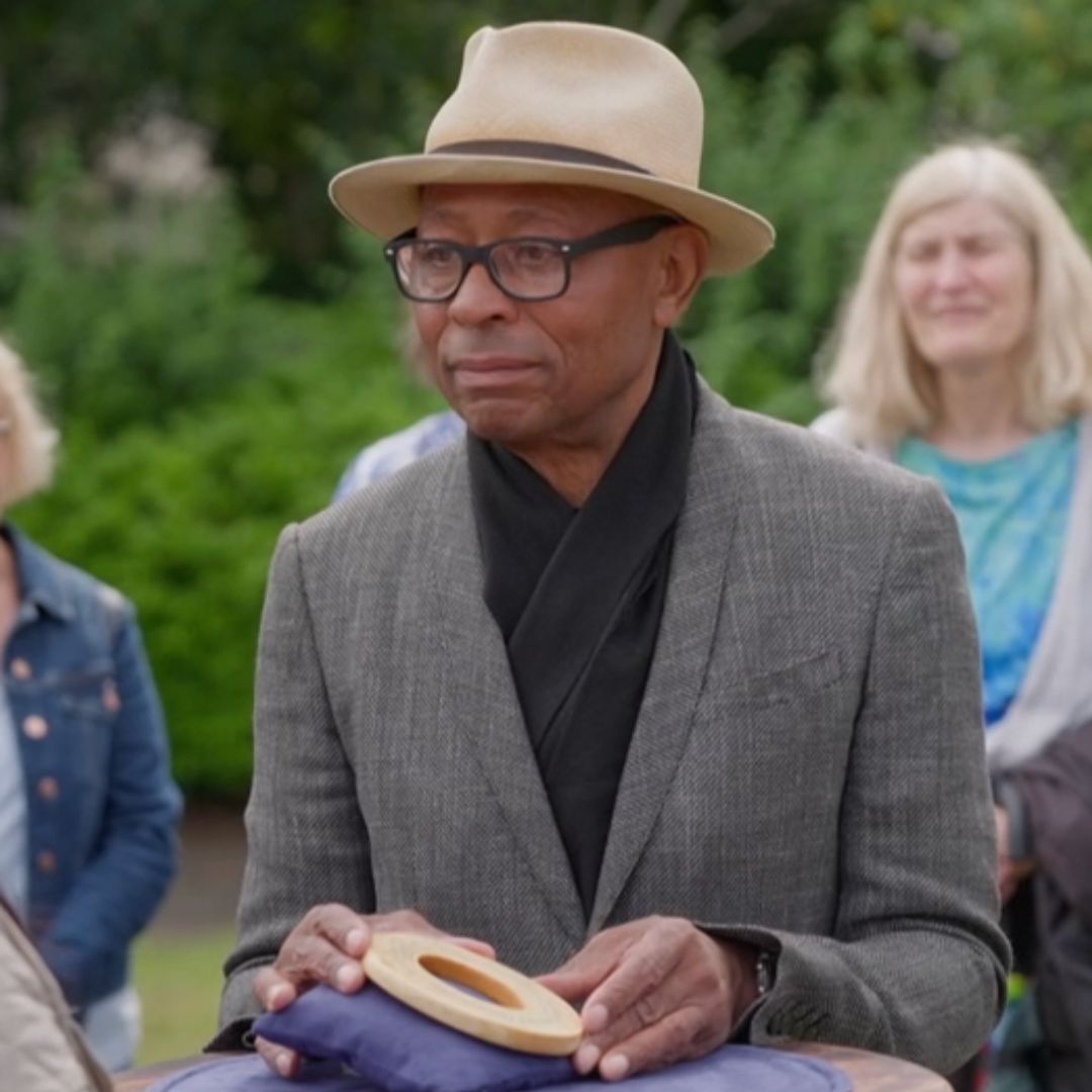 Antiques Roadshow expert tears up as he refuses to value object with 'awful' history
