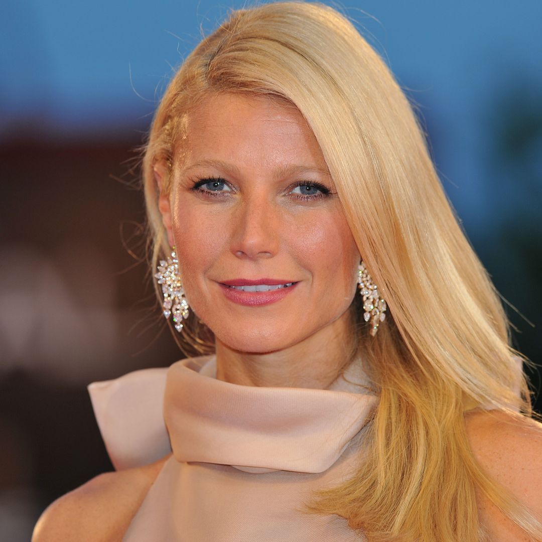 Gwyneth Paltrow and daughter Apple Martin are twins in rare fresh-faced photo from home