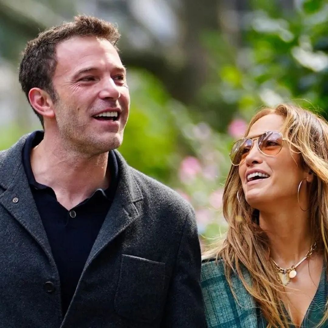 Ben Affleck says 'yes' to Jennifer Lopez in Marry Me music video
