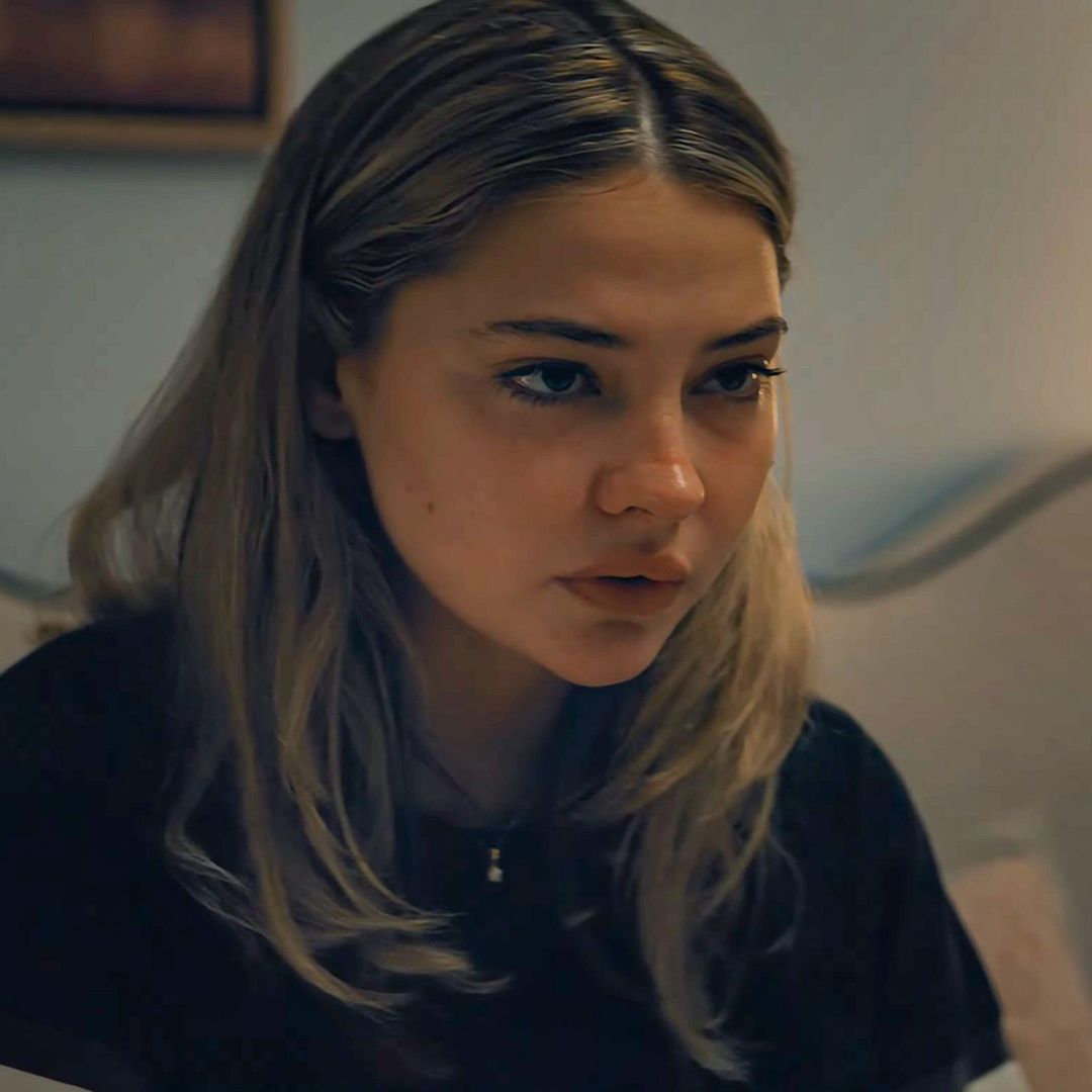Fans get 'chills' as trailer for summer's 'deadliest' film drops – and 90s icon returns