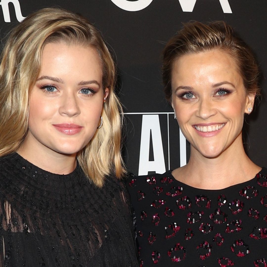 Reese Witherspoon's lookalike daughter Ava has fans seeing double in new picture