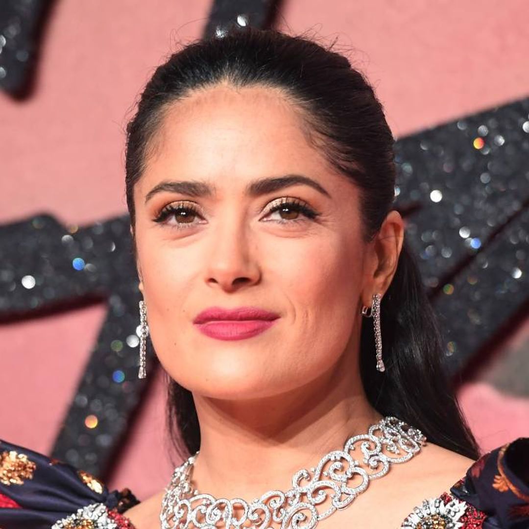 Salma Hayek stuns in white dress in incredible photo with Goldie Hawn