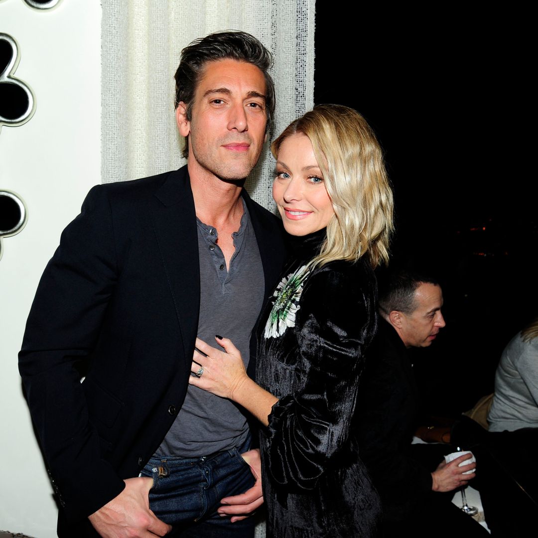 David Muir announces unexpected news involving good friend Kelly Ripa in backstage video