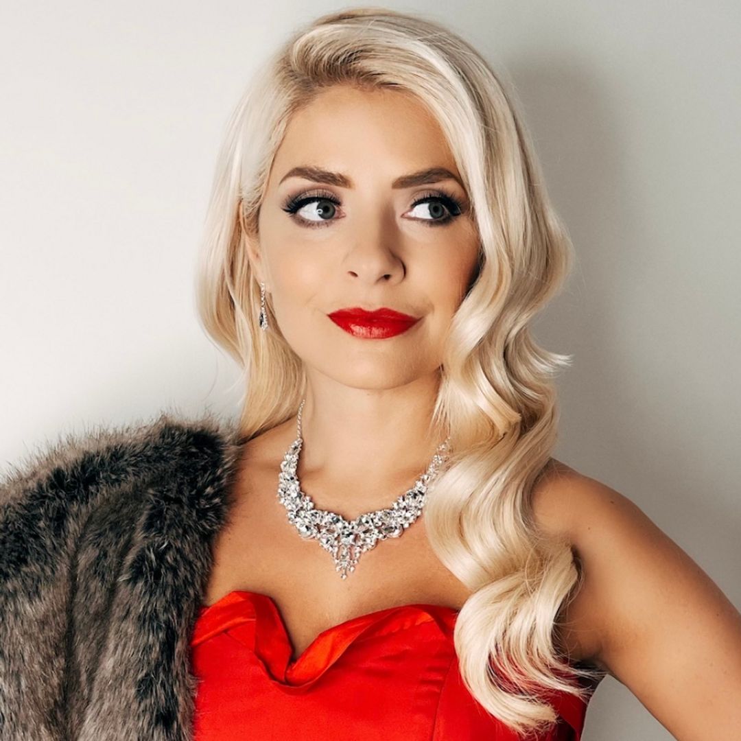 This is the game-changing £4 hair product Holly Willoughby uses for big bouncy waves