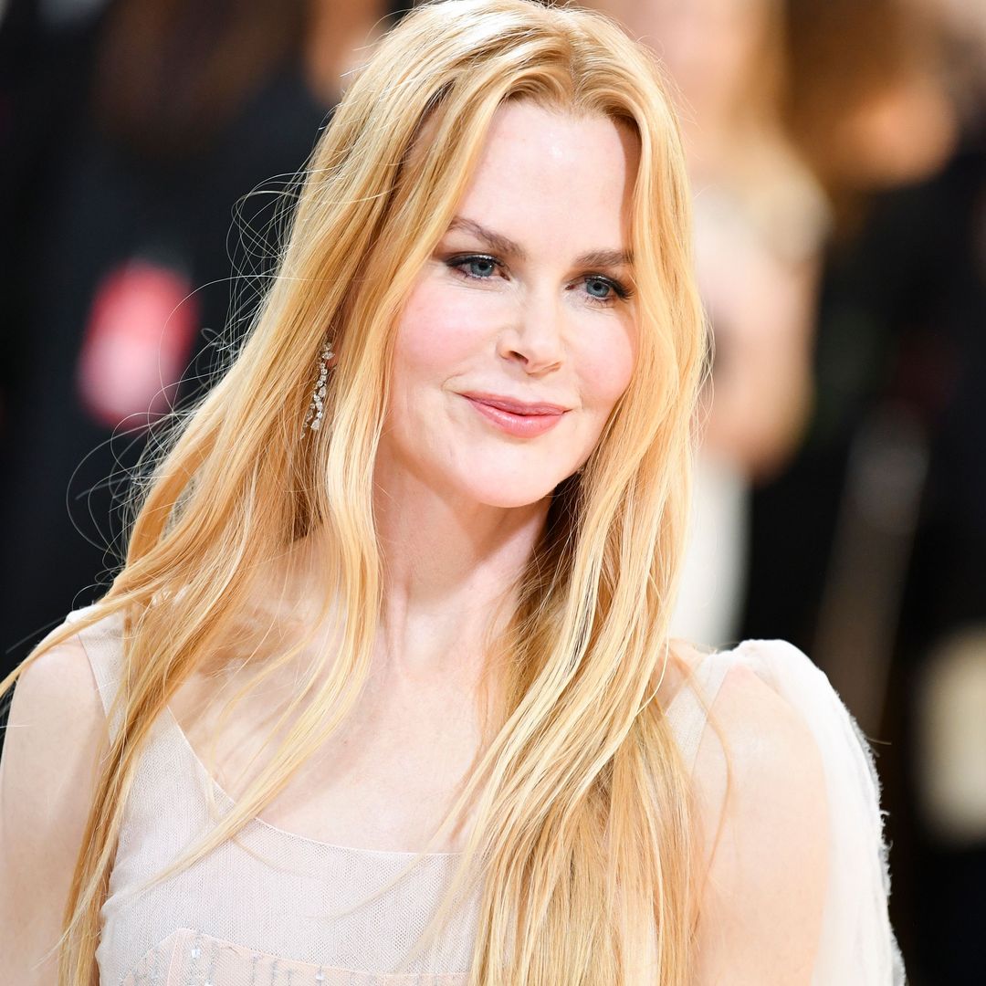 Nicole Kidman rocks waist-defining flares for Naomi Watts' Mexico wedding