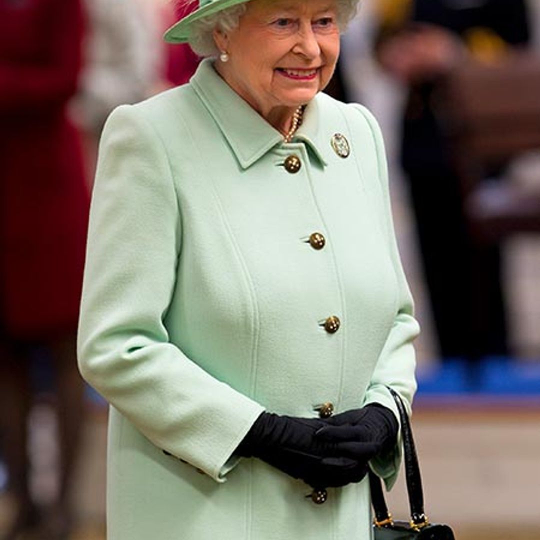 Which colour will the Queen wear for her 90th birthday celebrations?