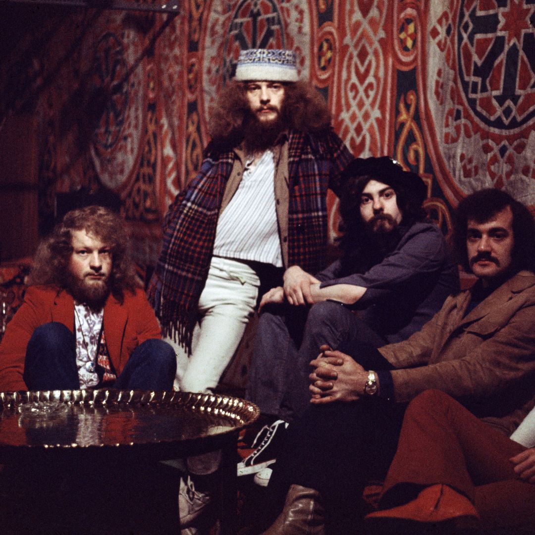 Iconic 60s rock star dead at 82