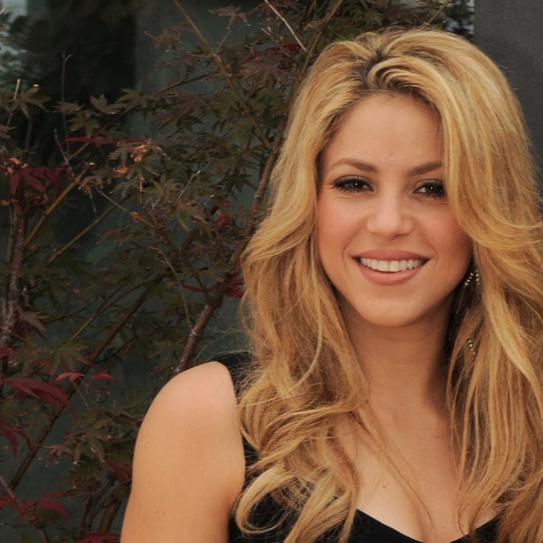 Shakira dyes her locks pink and other stars getting bright colour hair  makeovers