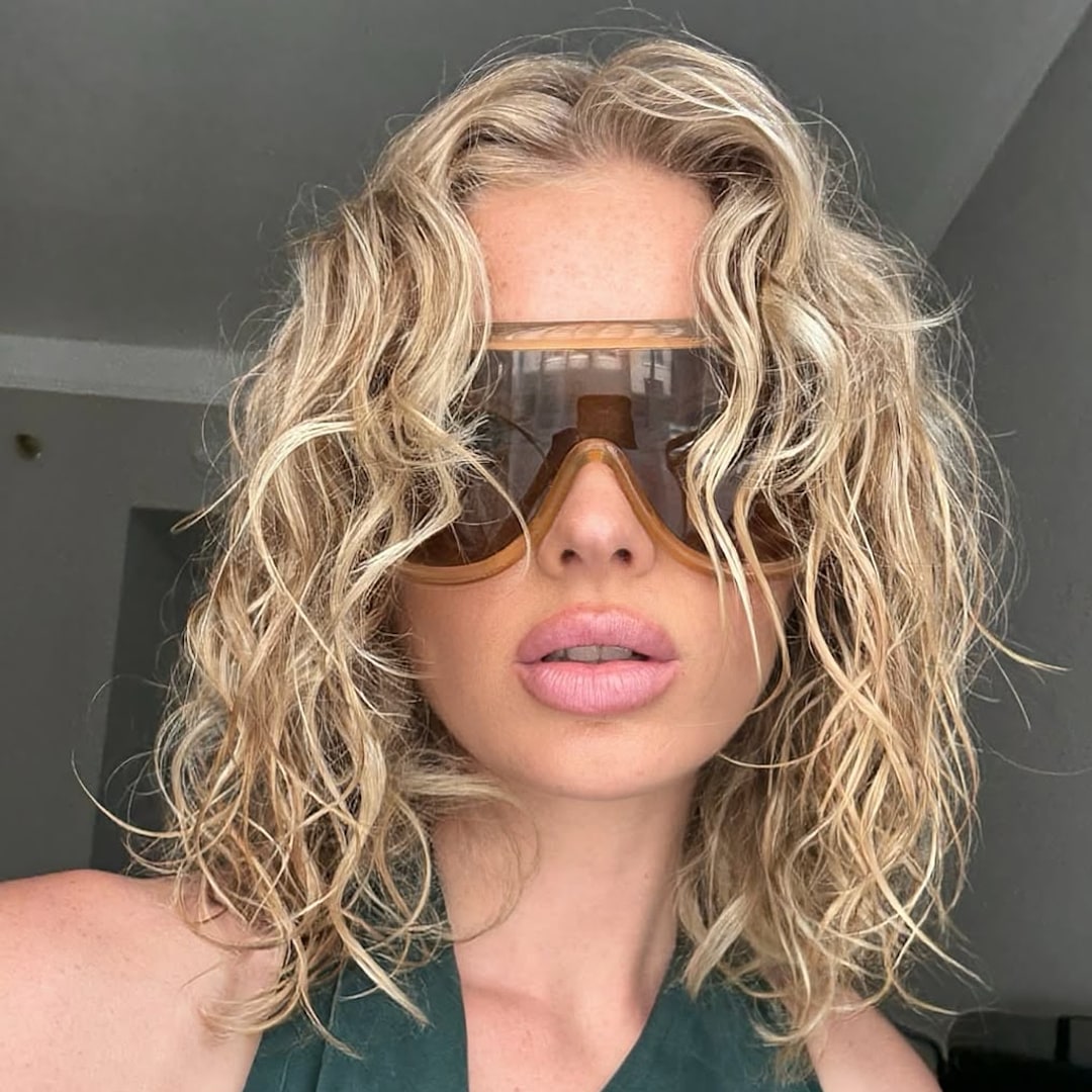 Elsa Hosk blonde bob and curls 