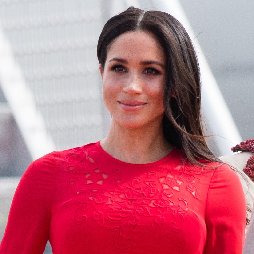 Meghan Markle proves she's just like us on commercial flight