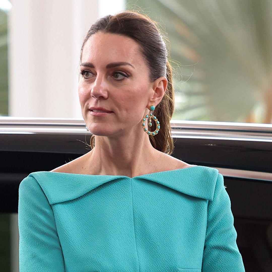 Kate Middleton’s head-turning dress to arrive in the Bahamas is the colour of the season