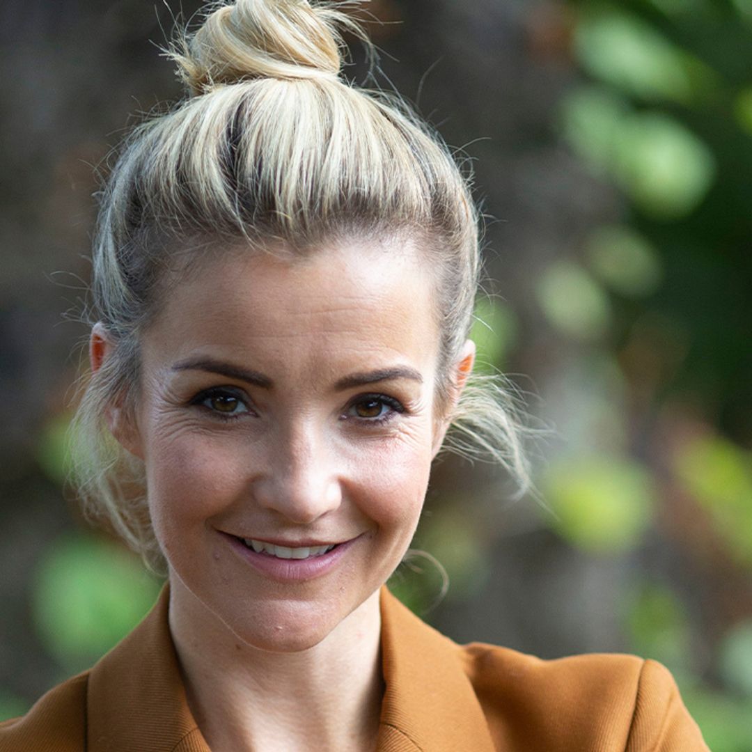Pregnant Helen Skelton's home gets invaded by a local pest – watch