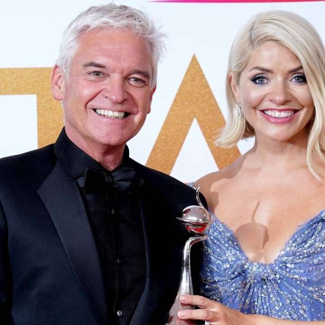 Holly Willoughby delights fans as she previews new job