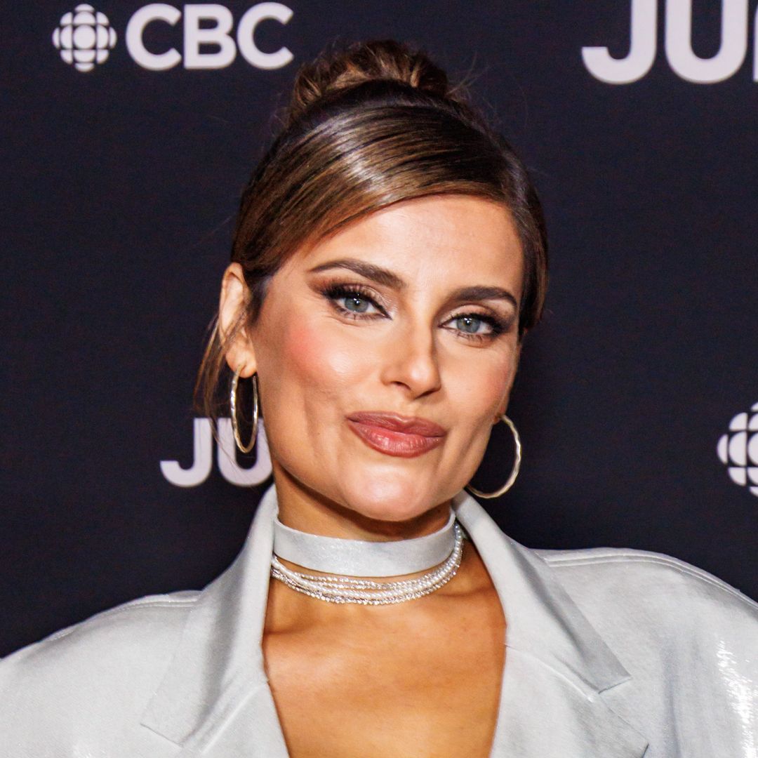 Nelly Furtado puts body shamers on blast with T-shirt dress