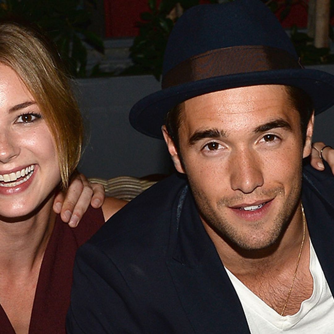 Emily VanCamp announces engagement to Revenge co-star Josh Bowman