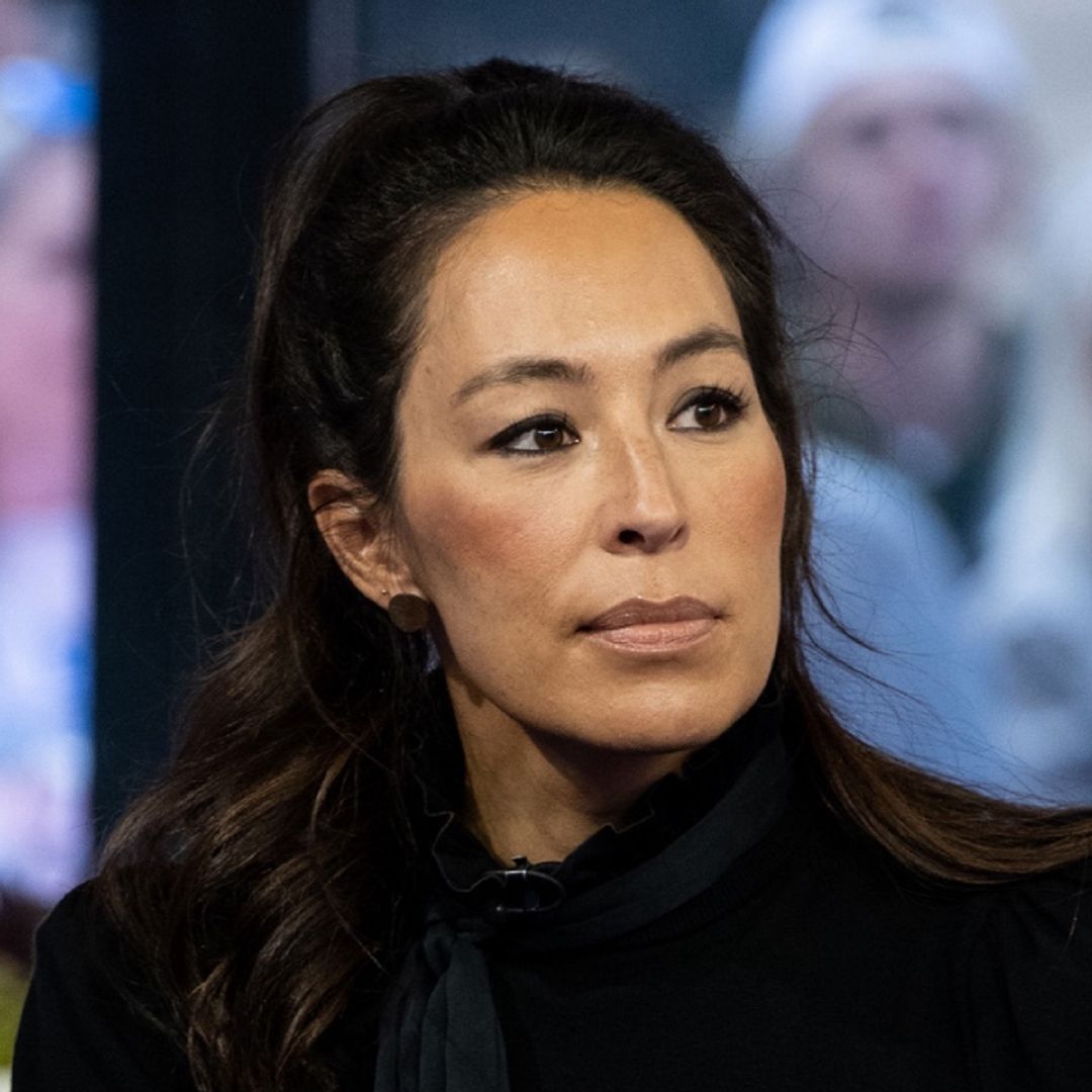 Joanna Gaines provides update on injury with hospital photo