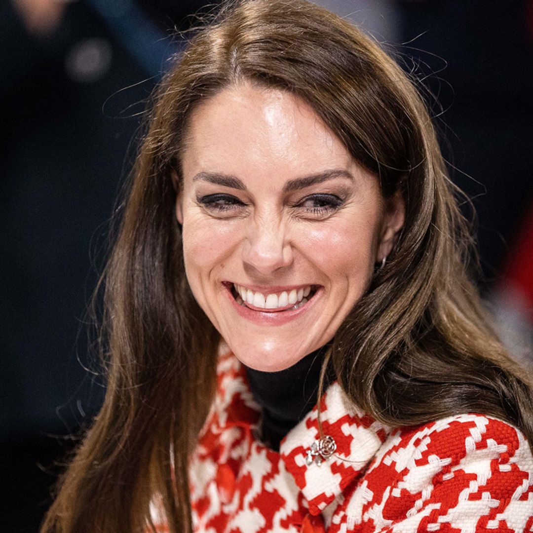 Fans spot surprising detail in Princess Kate's England rugby locker room photos!