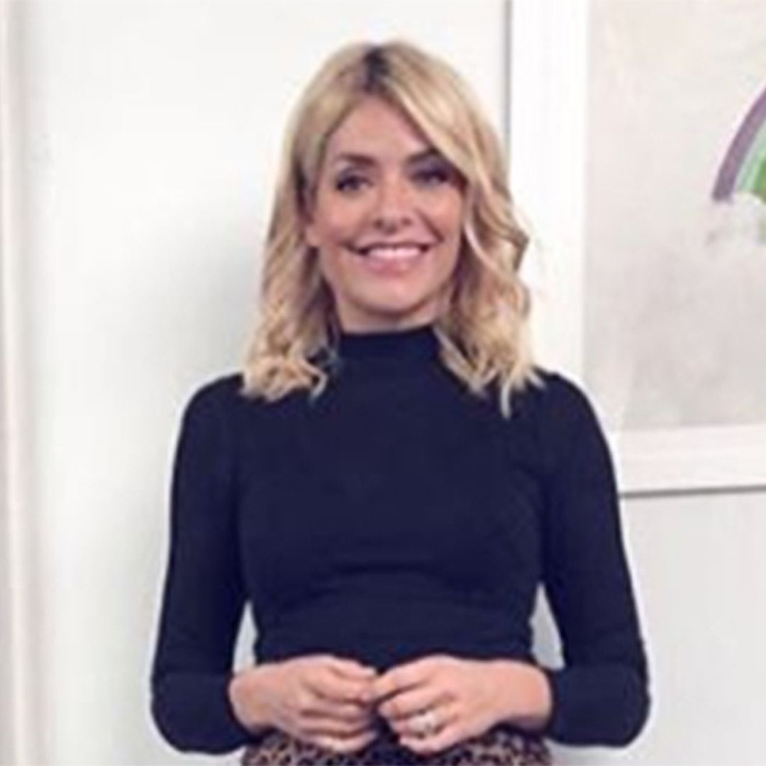 Holly Willoughby shows off toned legs in £337 leopard print miniskirt