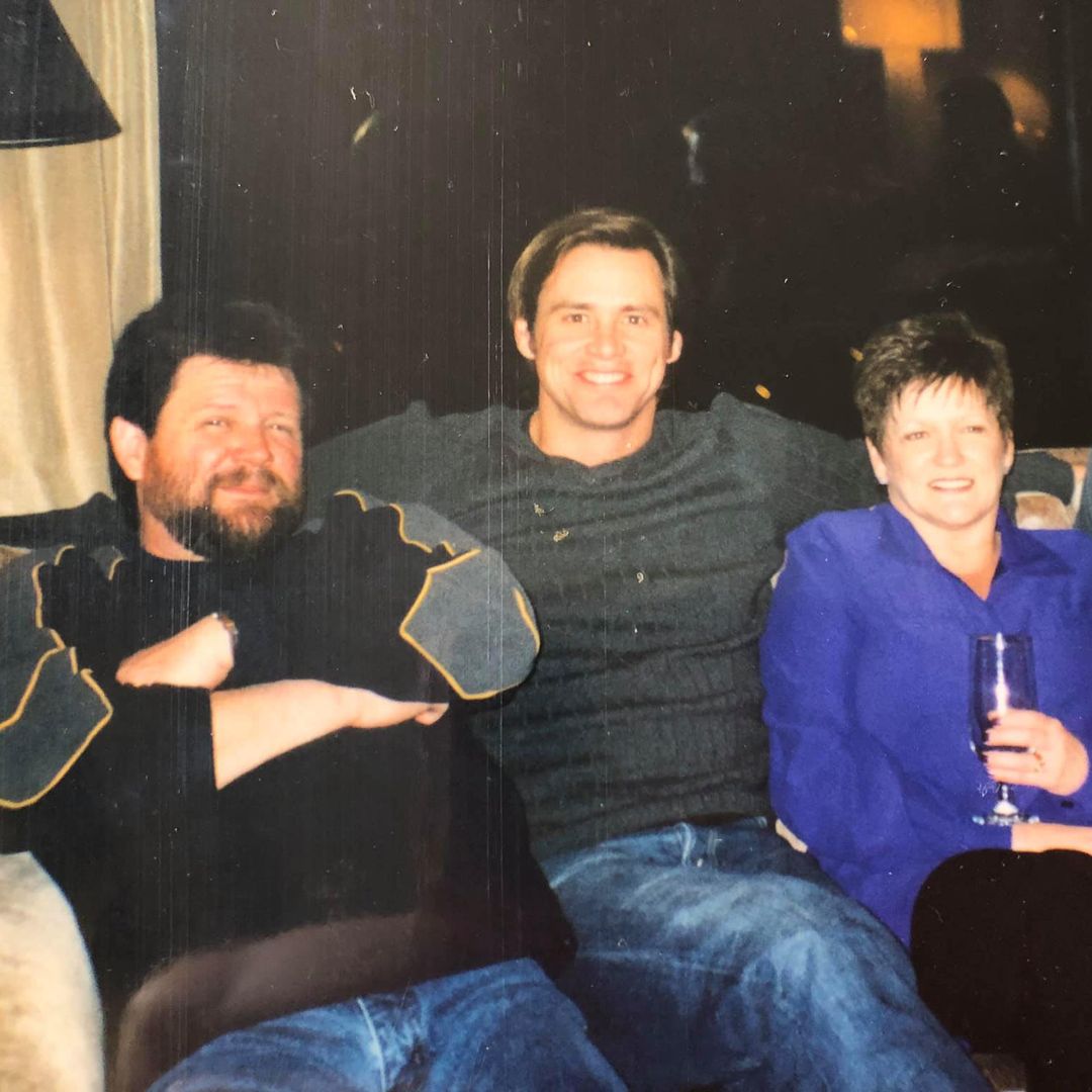 Jim Carrey with his siblings John and Patricia Carrey, shared on Facebook