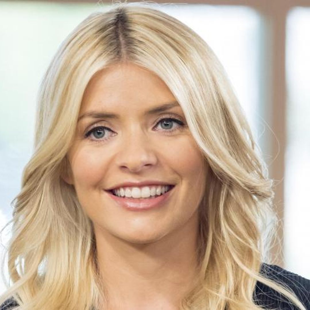 This Morning's Holly Willoughby stands out in £149 autumnal Hobbs dress